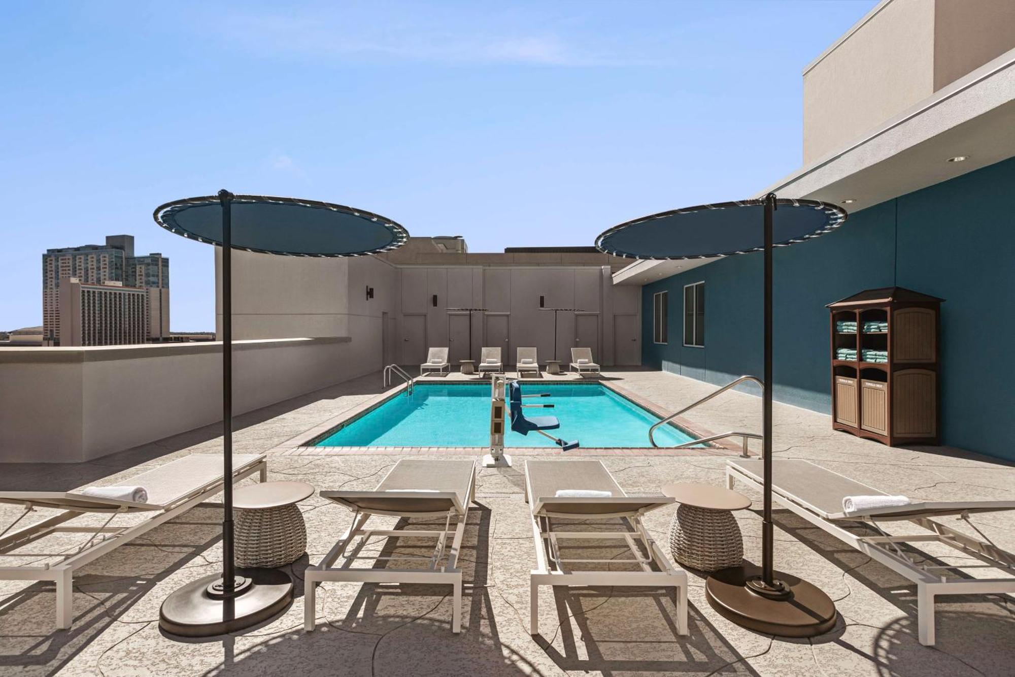 Hilton Garden Inn San Antonio Downtown Riverwalk Екстер'єр фото