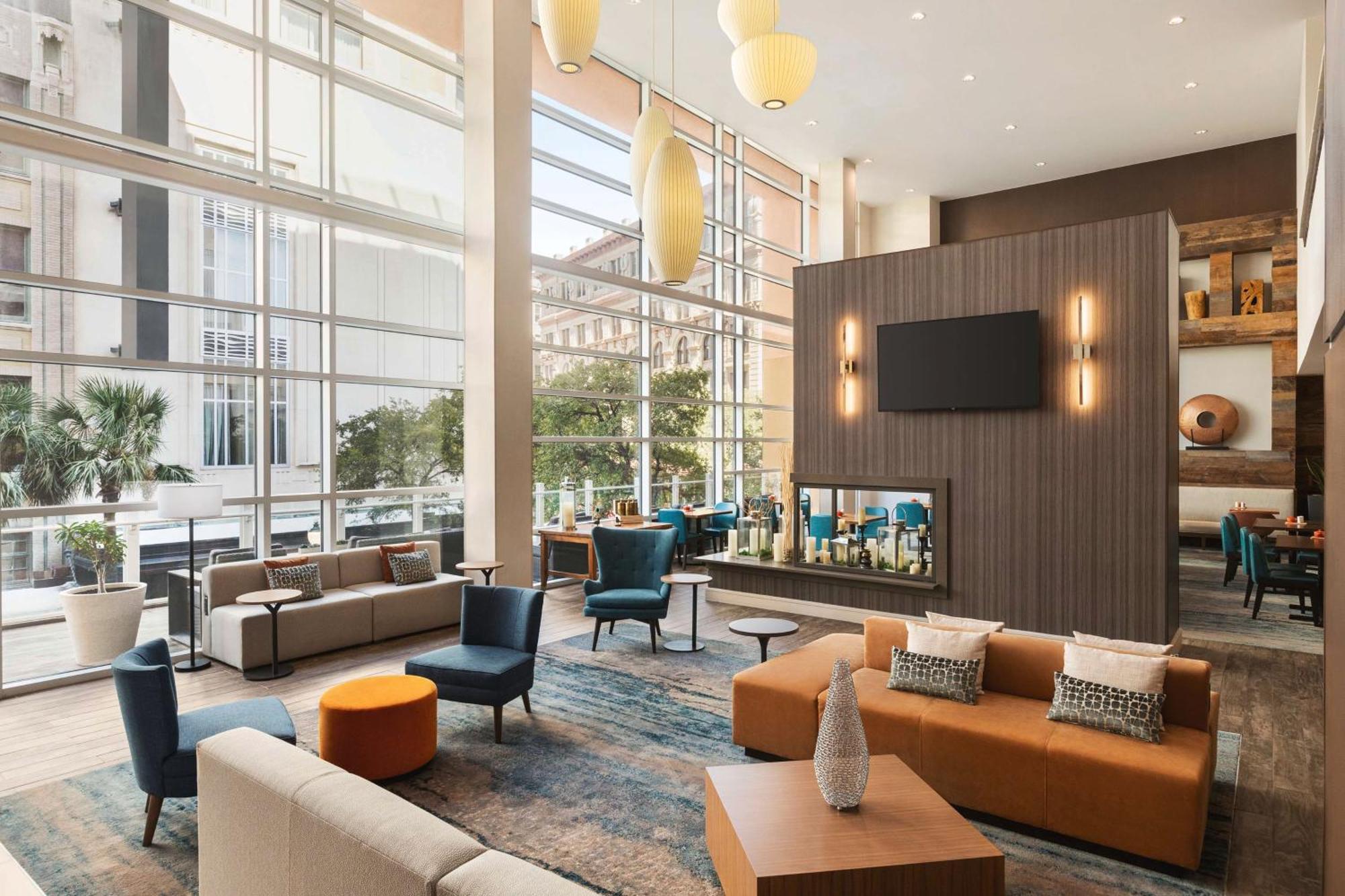Hilton Garden Inn San Antonio Downtown Riverwalk Екстер'єр фото